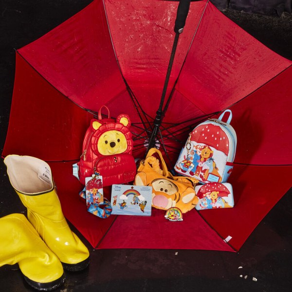 MINI BACKPACK Winnie the Pooh and Friends on a rainy day - DISNEY LOUNGEFLY