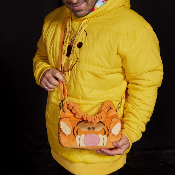 Tigger plush SHOULDER BAG - DISNEY LOUNGEFLY