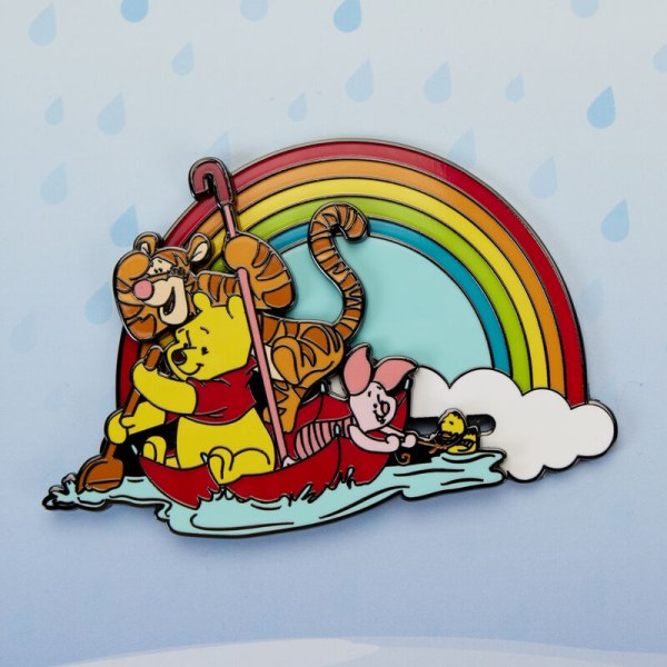 PIN'S Collector Winnie and his friends slide on a rainy day Limited edition - Disney