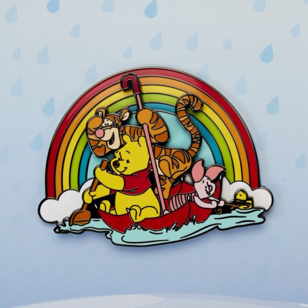 PIN'S Collector Winnie and his friends slide on a rainy day Limited edition - Disney