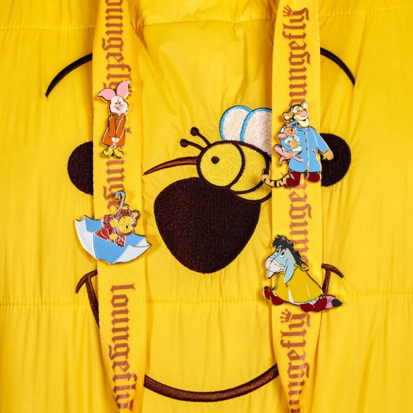 Set of 4 Pin's Winnie and her friends slide on a rainy day - Disney