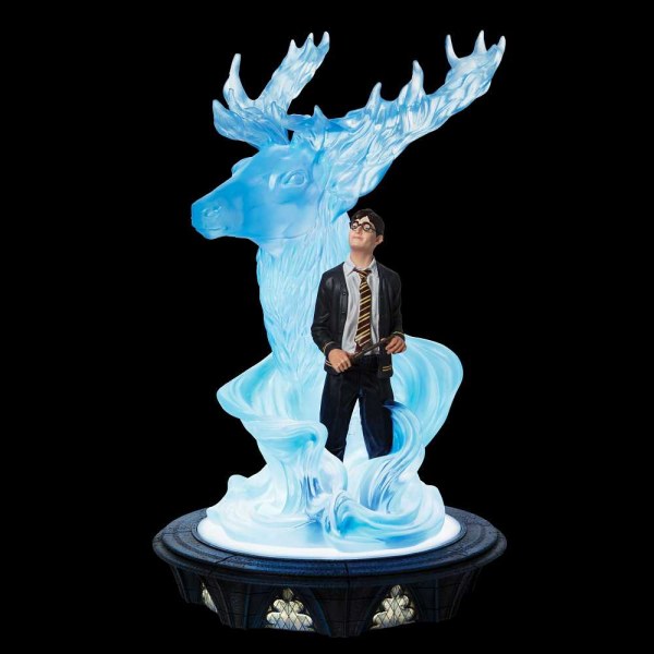 Harry Patronus (lights up) - HARRY POTTER