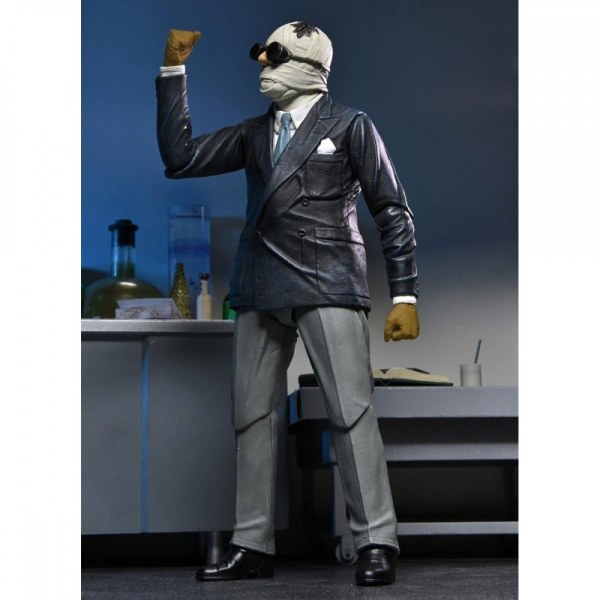 UNIVERSAL MONSTERS - SCALE ACTION FIGURE - ULTIMATE INVISIBLE MAN