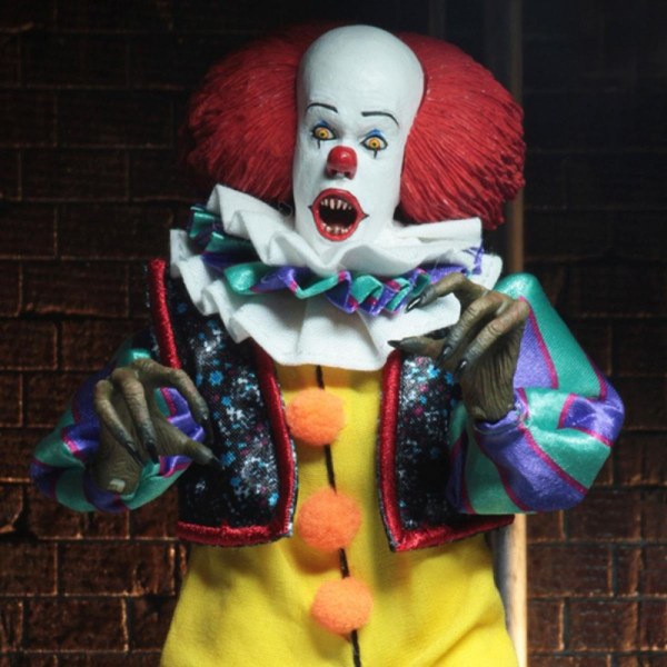 IT - CLOTHED ACTION FIGURE - PENNYWISE (1990)