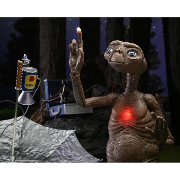 E.T. 40TH ANNIVERSARY - ACTION FIGURE - ULTIMATE DELUXE E.T.