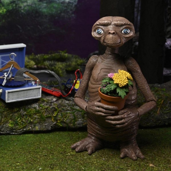 E.T. 40TH ANNIVERSARY - ACTION FIGURE - ULTIMATE DELUXE E.T.
