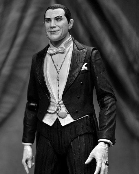 Universal Monsters figurine Ultimate Dracula (Carfax Abbey) 18 cm
