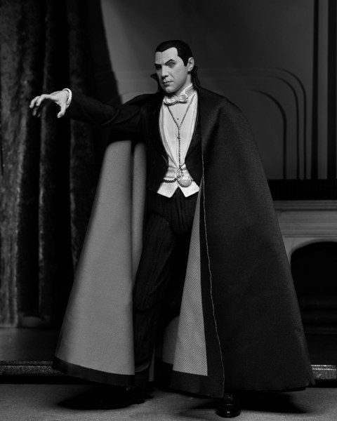 Universal Monsters figurine Ultimate Dracula (Carfax Abbey) 18 cm