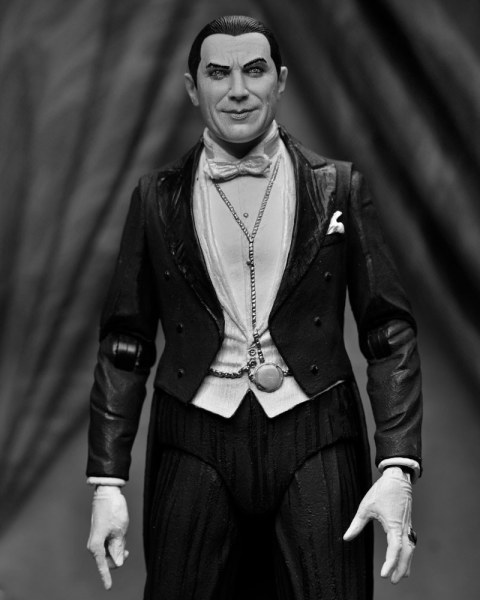Universal Monsters figurine Ultimate Dracula (Carfax Abbey) 18 cm