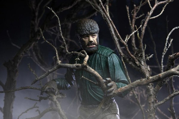 Universal Monsters Figure Ultimate The Wolf Man 18 cm