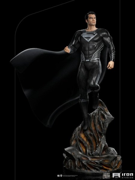 Superman Black Suit Justice League Art Scale - Dc Comics