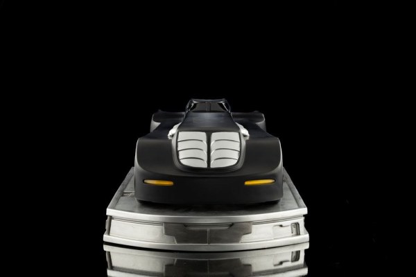 Batmobile Batman The Animated Series (1992) Art Scale - Dc Comics