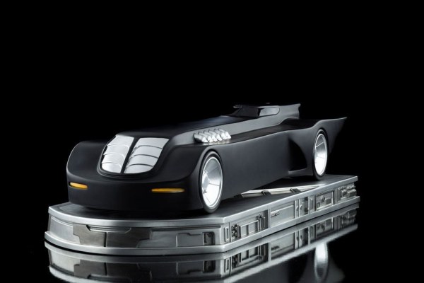 Batmobile Batman The Animated Series (1992) Art Scale - Dc Comics