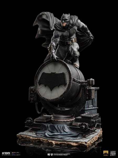 Batman on Batsignal Art Scale Deluxe - Justice League