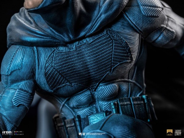 Batman on Batsignal Art Scale Deluxe - Justice League