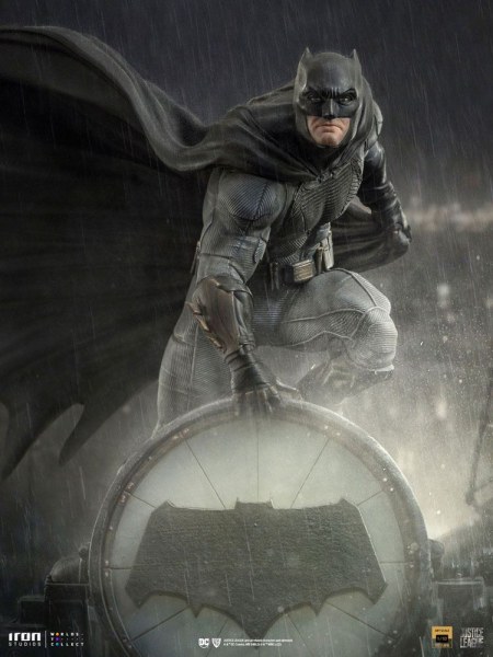 Batman on Batsignal Art Scale Deluxe - Justice League