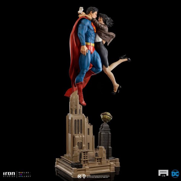 Diorama Superman & Lois - DC Comics