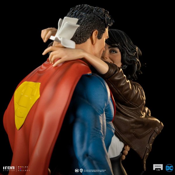 Diorama Superman & Lois - DC Comics