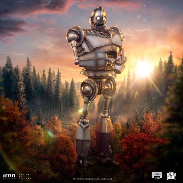Iron Giant & Hogarth Hughes Demi Art Scale - The Iron Giant