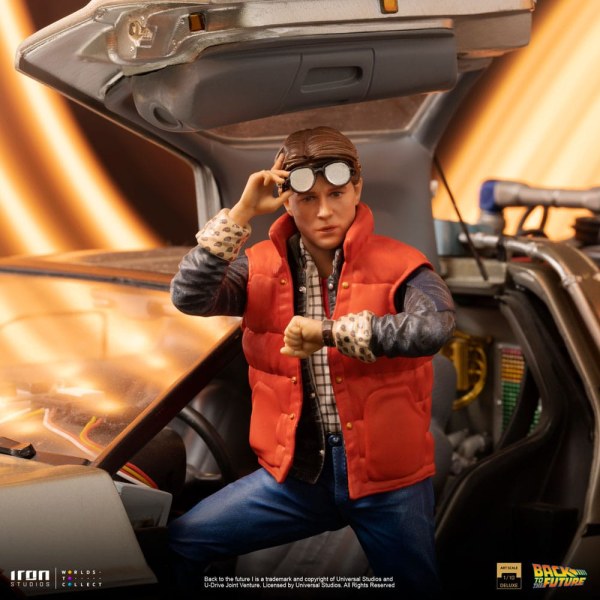 DeLorean Full Set Art Scale - Back to the Future