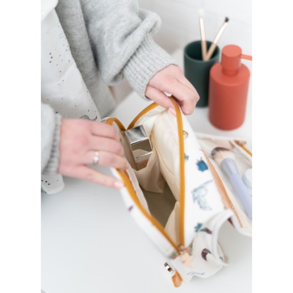 TRAVEL TOILETRY BAG - HARRY POTTER