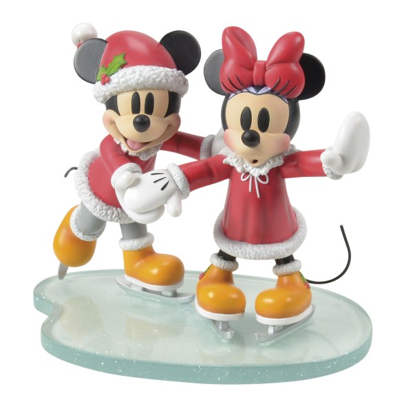Mickey & Minnie Skating - Disney Showcase