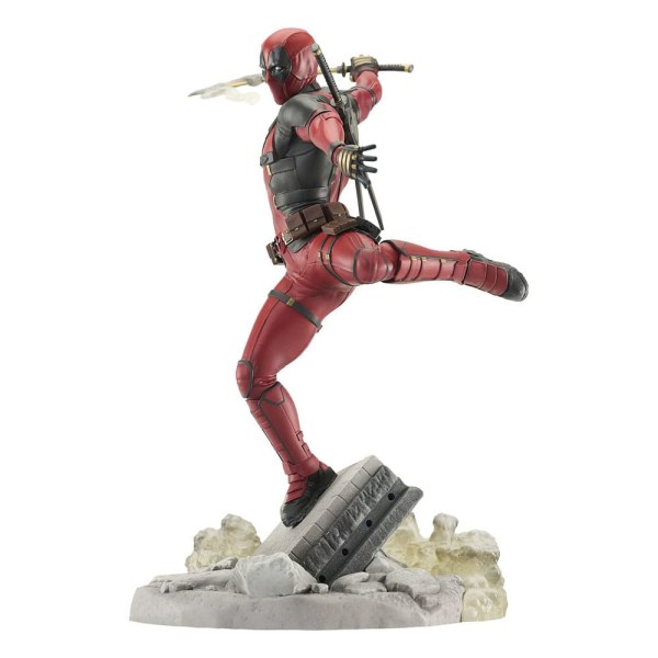 Deadpool & Wolverine Gallery Deadpool statuette 25 cm