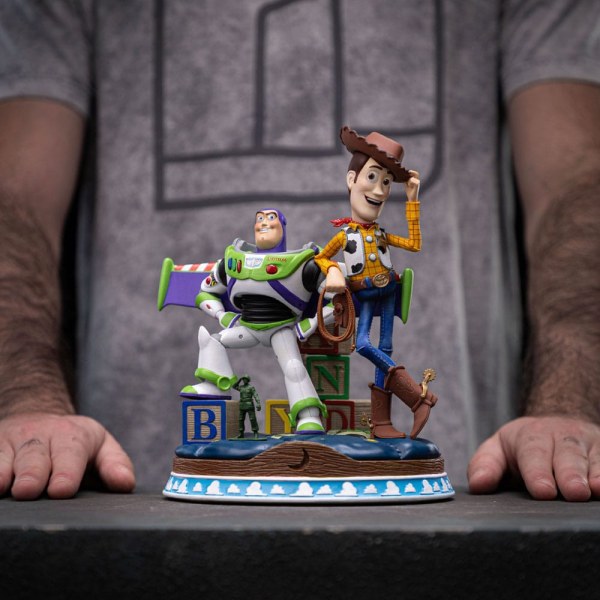 Toy Story statuette 1/10 Deluxe Art Scale Buzz & Woody 38 cm