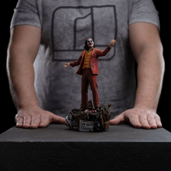 DC Comics Deluxe Art Scale statuette 1/10 Joker (Arthur Fleck) 19 cm