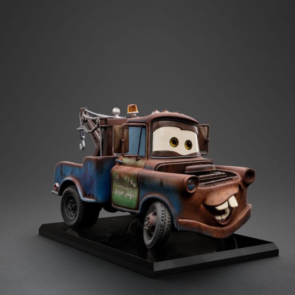 Cars statuette 1/10 Art Scale Tow Mater 17 cm