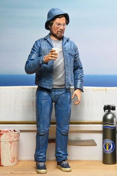 Jaws Ultimate Matt Hooper Amity Arrival 50th Anniversary 18 cm Figure