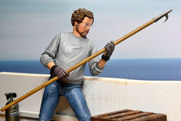 Jaws Ultimate Matt Hooper Amity Arrival 50th Anniversary 18 cm Figure