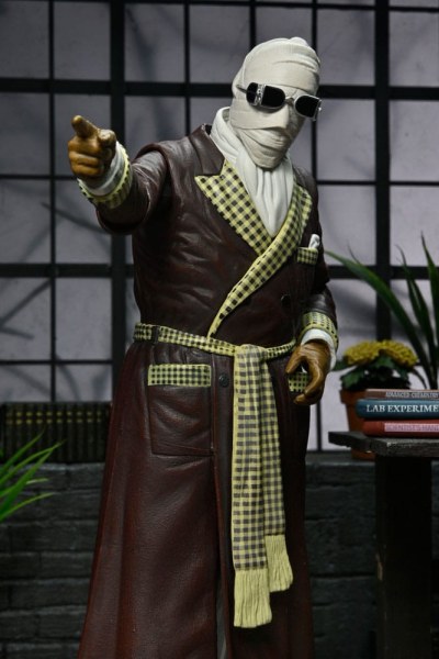 Universal Monsters Ultimate Invisible Man figurine (Kemp House) (Color) 18 cm