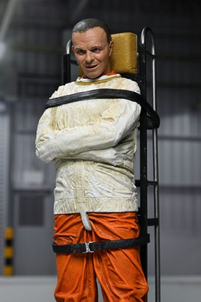 The Silence of the Lambs Dr. Hannibal Lecter (Masked) 18 cm figurine
