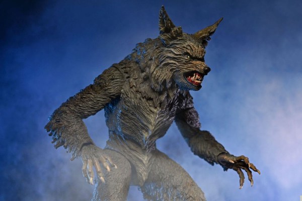Howls Ultimate Werewolf 23cm Figure