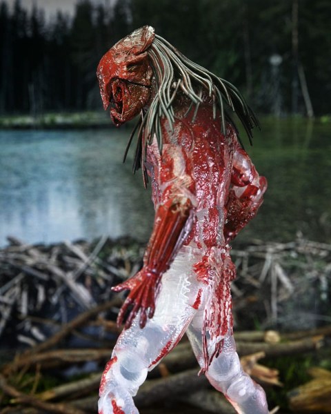 Prey Ultimate Feral Bear Blood Predator figurine 18 cm