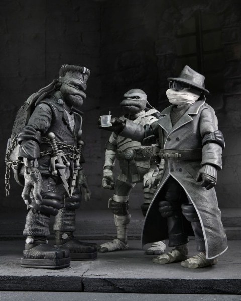 Universal Monsters x Teenage Mutant Ninja Turtles pack 4 Turtles Black & White figurines 18 cm