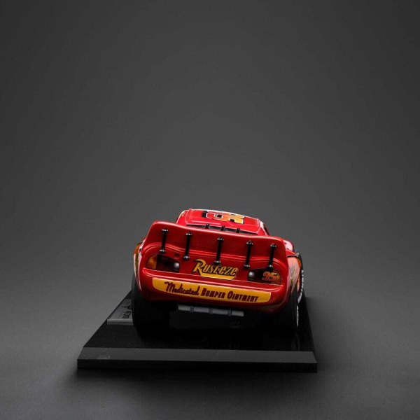 Cars statuette 1/10 Art Scale Lightning Mcqueen 11 cm
