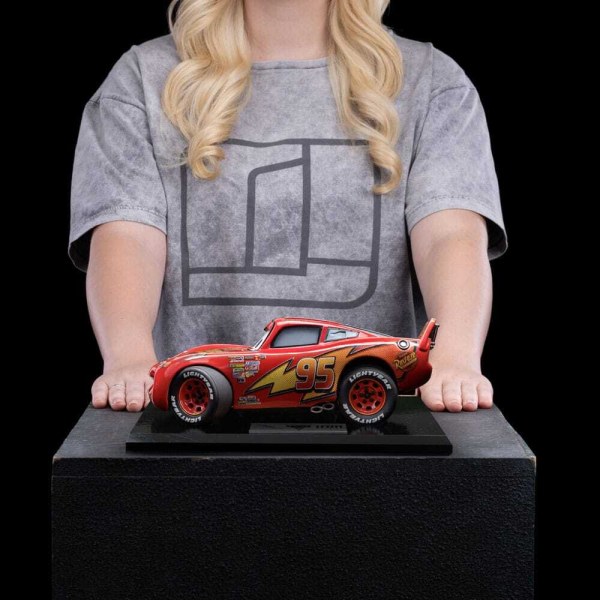 Cars statuette 1/10 Art Scale Lightning Mcqueen 11 cm