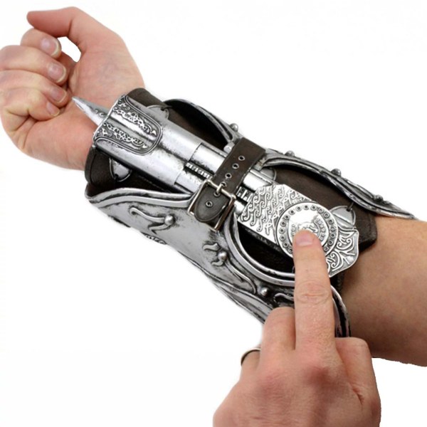 ASSASSIN'S CREED 2 - THE HIDDEN BLADE OF EZIO AUDITORE - ROLE-PLAY GAUNTLET REPLICA