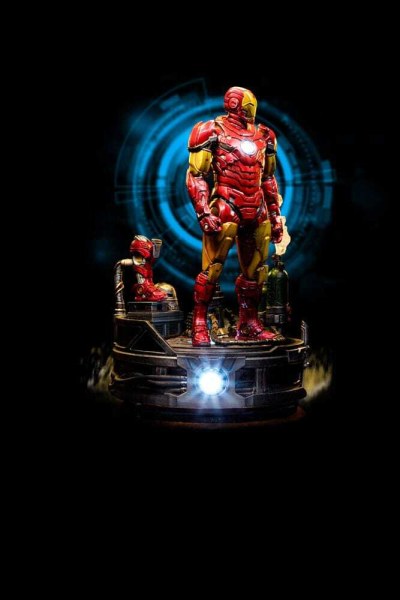 Marvel Statuette 1/10 Deluxe Art Scale Iron Man Unleashed 23 cm - Damaged packaging
