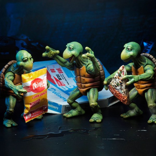 TEENAGE MUTANT NINJA TURTLES (1990 MOVIE) – 1/4 SCALE ACTION FIGURES – BABY TURTLES SET