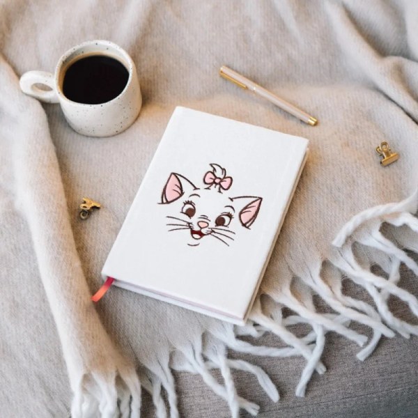 PREMIUM A5 NOTEBOOK PLUSH COVER MARIE - DISNEY THE ARISTOCATS