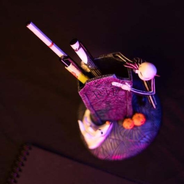 PENCIL POT AND WRITING SET - DISNEY THE NIGHTMARE BEFORE CHRISTMAS