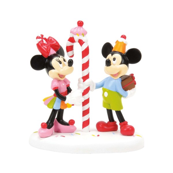 MICKEY & MINNIE SHARE A TREAT - DISNEY VILLAGE