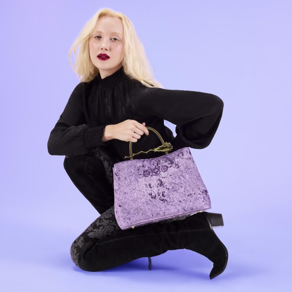 VELVET BROOM HANDLE HANDBAG - DISNEY LOUNGEFLY HOCUS POCUS