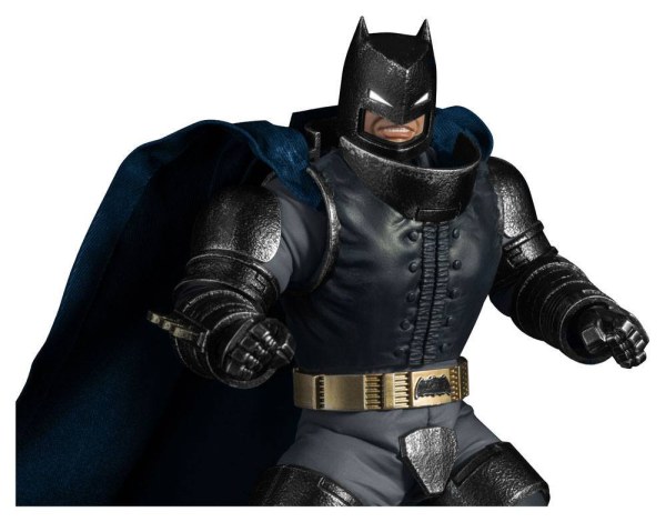 Batman The Dark Knight Returns figure Dynamic Action Heroes 1/9 Armored Batman 21 cm