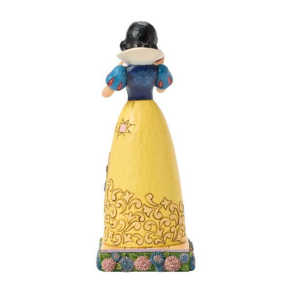 SNOW WHITE WITH APPLE - DRESS SCENE - DISNEY TRADITIONS