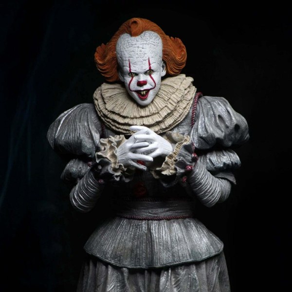 IT CHAPTER 2 - 7" SCALE ACTION FIGURE - ULTIMATE PENNYWISE (2019 MOVIE)