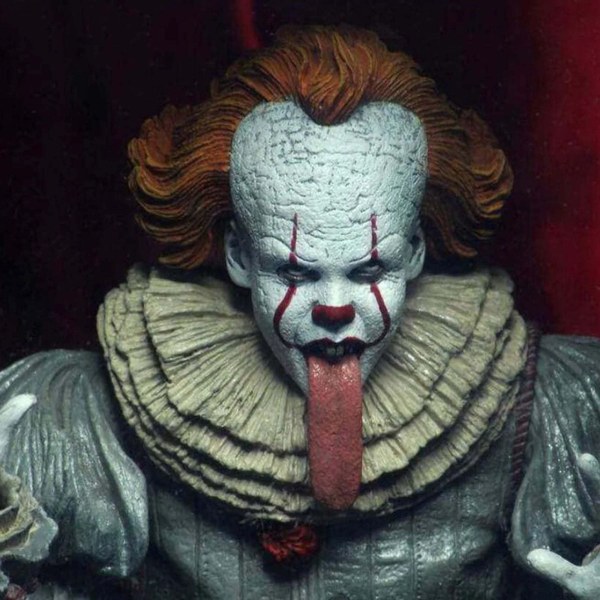 IT CHAPTER 2 - 7" SCALE ACTION FIGURE - ULTIMATE PENNYWISE (2019 MOVIE)